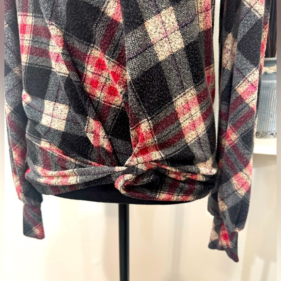 Maurice’s 24/7 Plaid Twist Front Soft Knit Top – Size XS - Picture 2 of 10